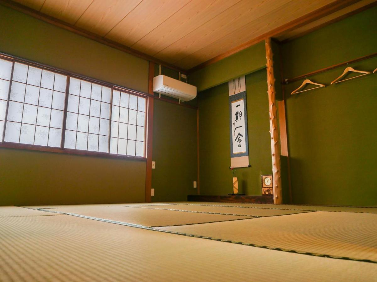 Вилла Higashiyama Tomarigi Канандзава Экстерьер фото